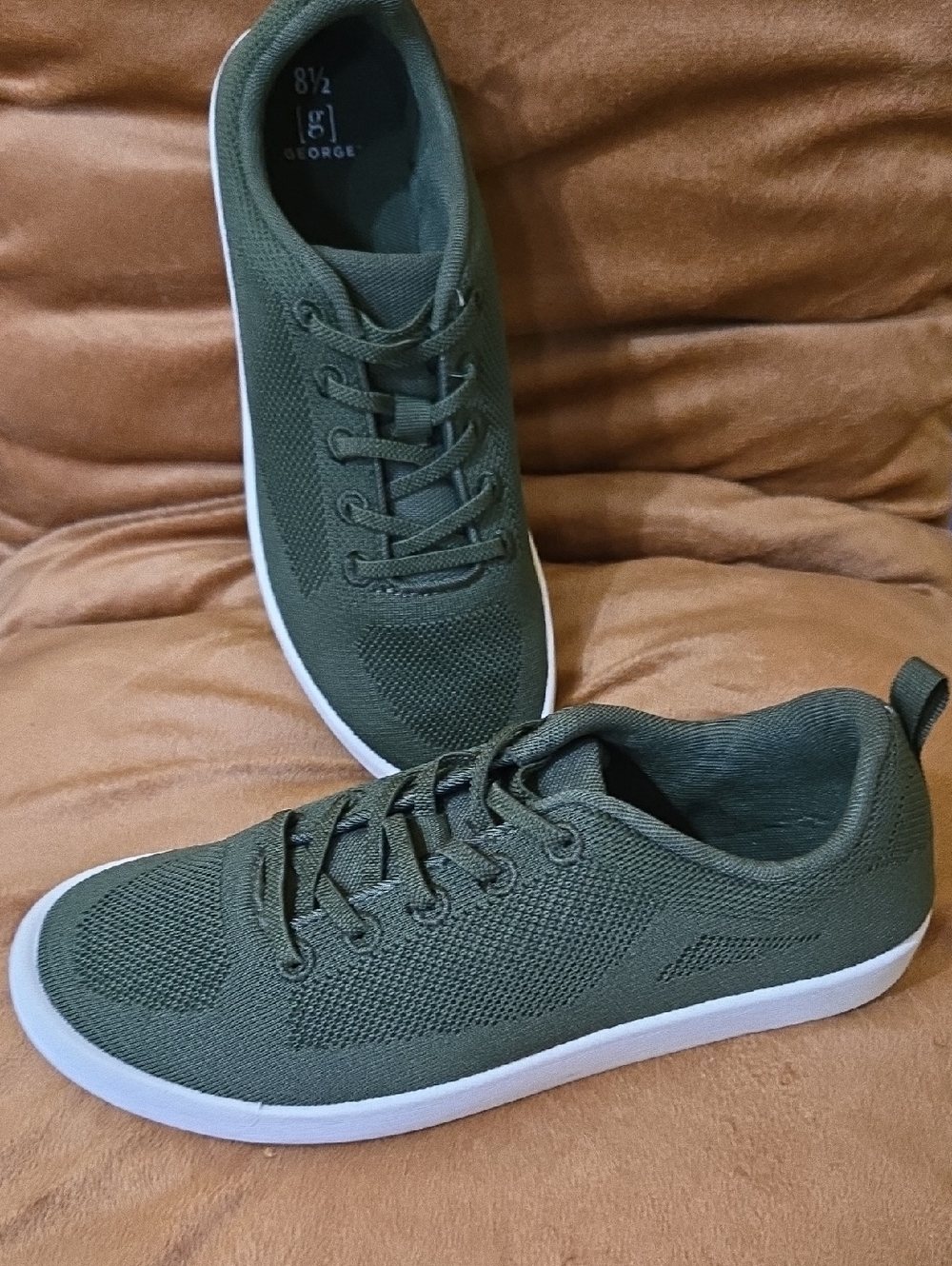 George Slip On Sneakers Shoes Olive Green Men's Size 8.5 Knit Easy On/Off  New